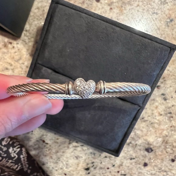 (SOLD) David Yurman 3mm Cable heart Bracelet - Picture 6 of 8